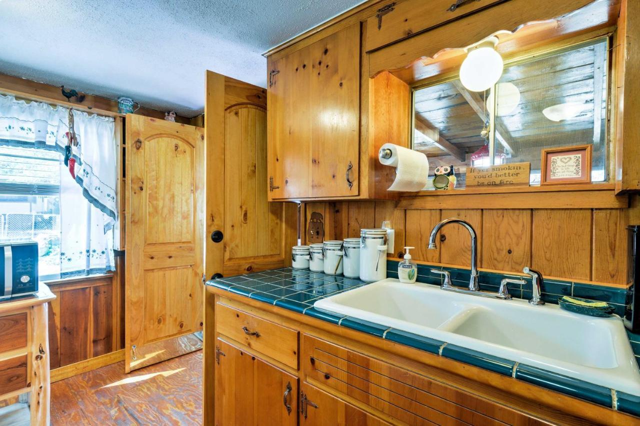 Vila Cozy Cabin With Ac And Deck, 5 Mi To Downtown Prescott Exteriér fotografie